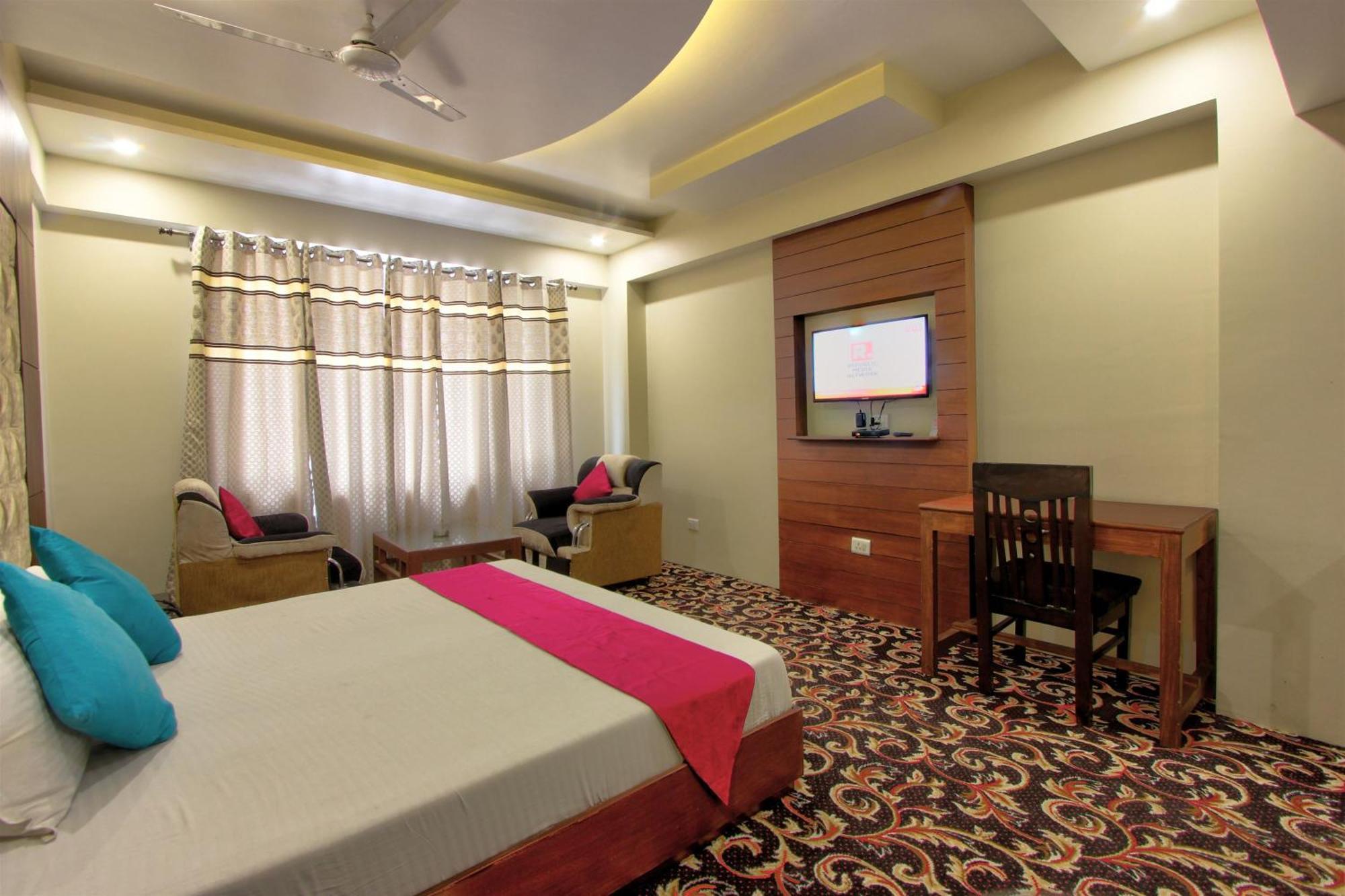 Hotel Neelam Manali Near Volvo Bus Stand Manali Exterior photo